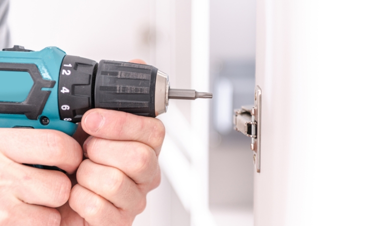 fix a kitchen drawer