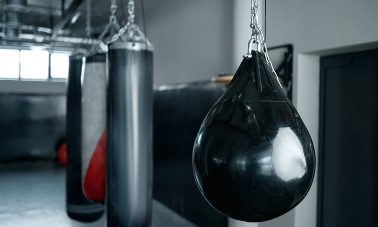 how to hang a heavy punching bag
