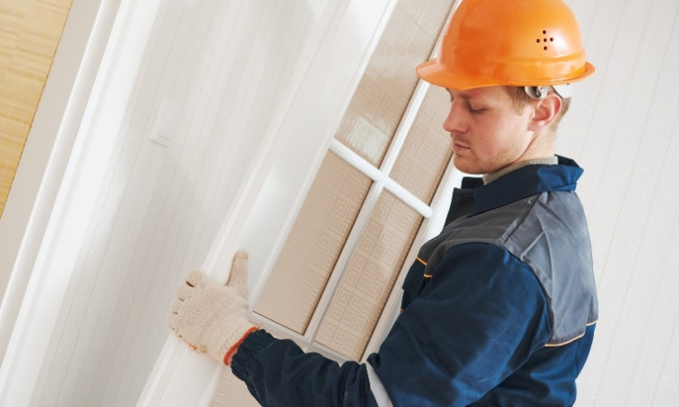 how to install a toilet door
