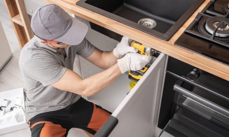 how to repair a kitchen cabinet
