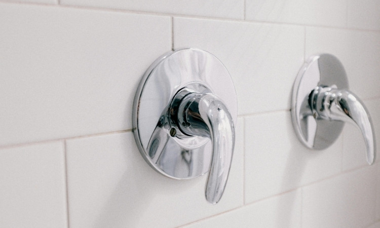 choose a stainless steel shower set