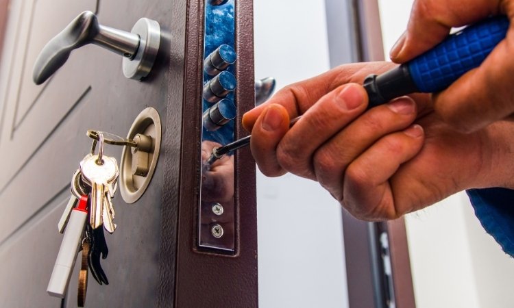 Choosing the Right Locksmith in Singapore