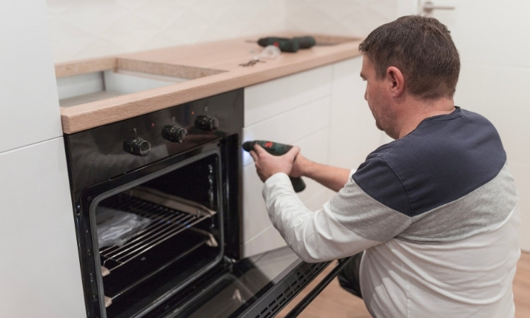How to Install a New Electric Oven